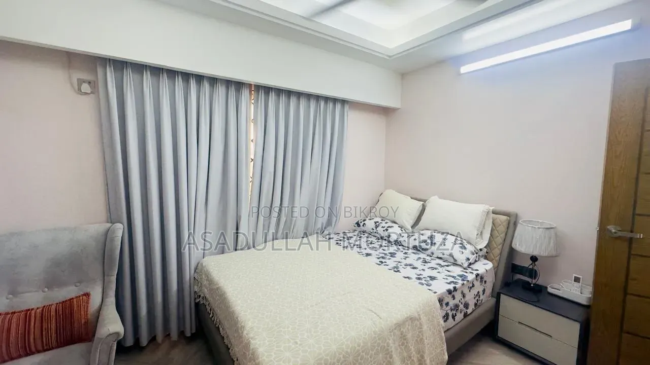 Furnished 2bdrm Apartment in Halishahar for Rent