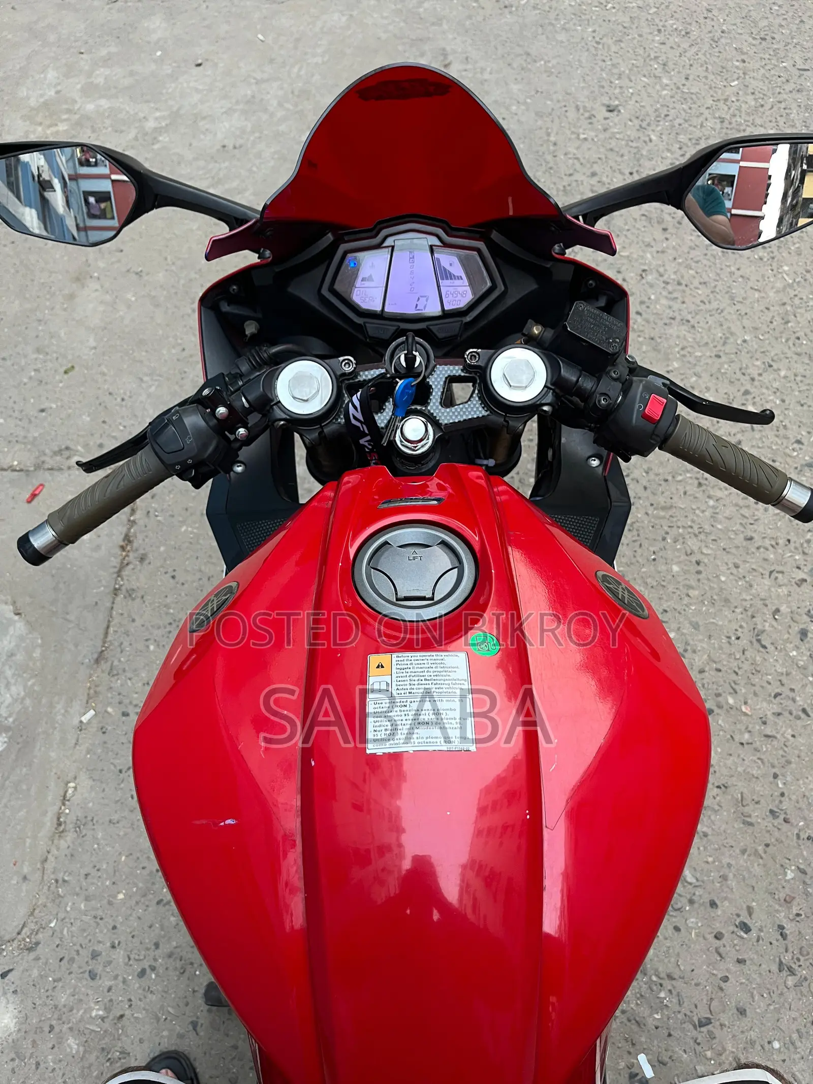 Yamaha R1 2014 Red