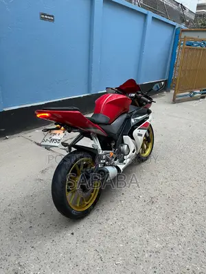Yamaha R1 2014 Red