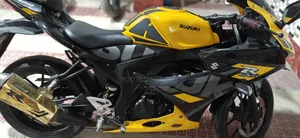 Suzuki GSX-R150 2022 Yellow
