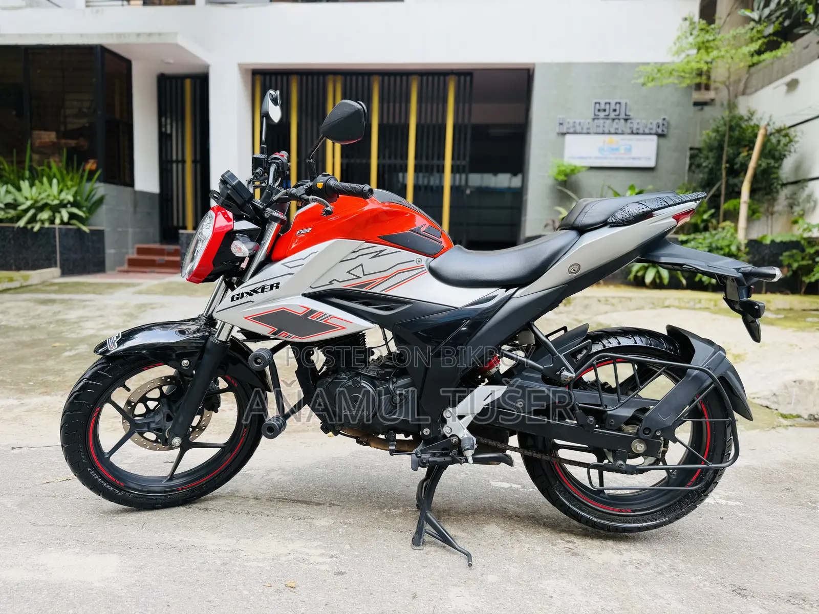 Suzuki Gixxer Fi ABS 2024 Orange