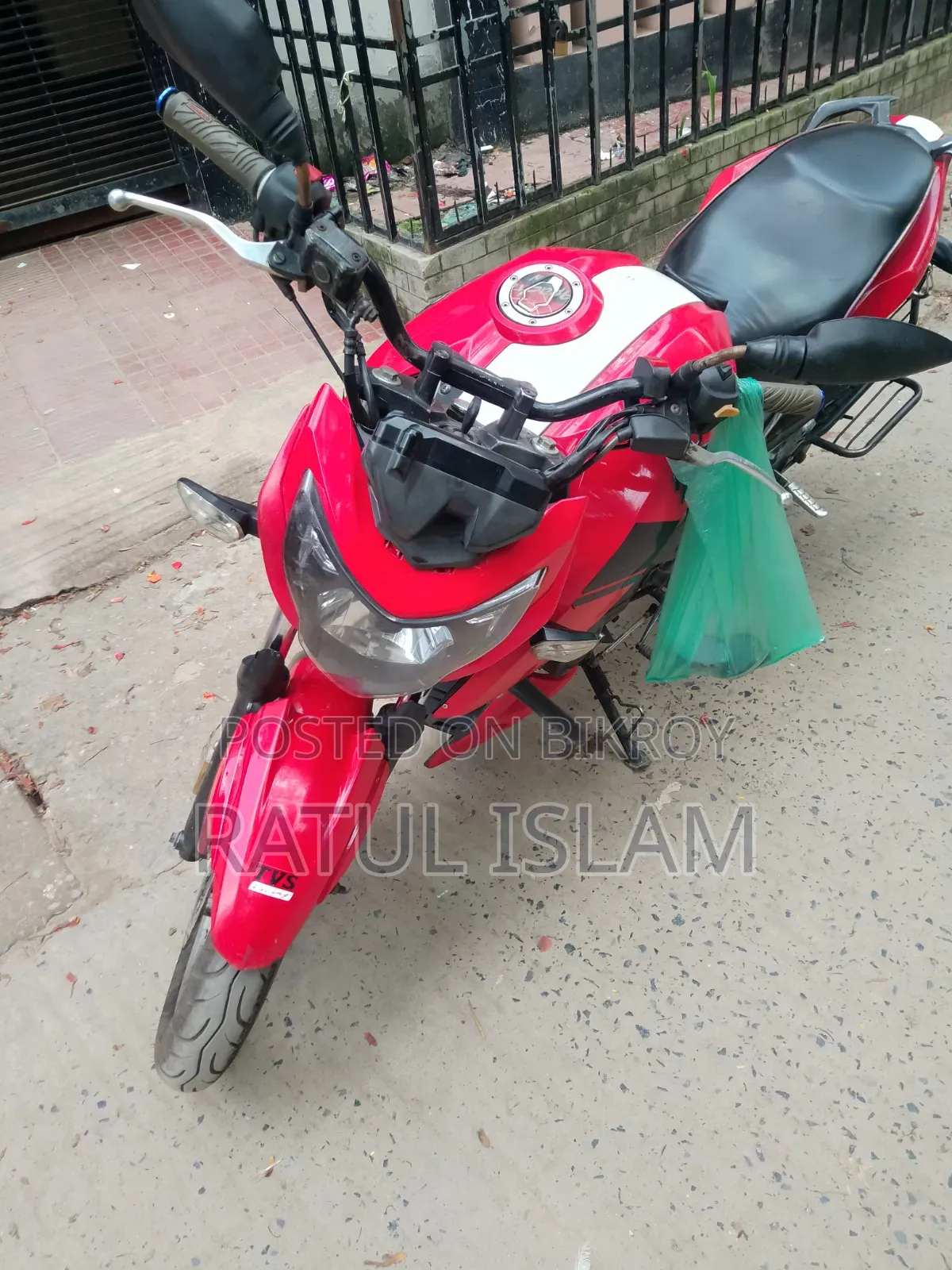 TVS Apache 160 4V 2020 Red