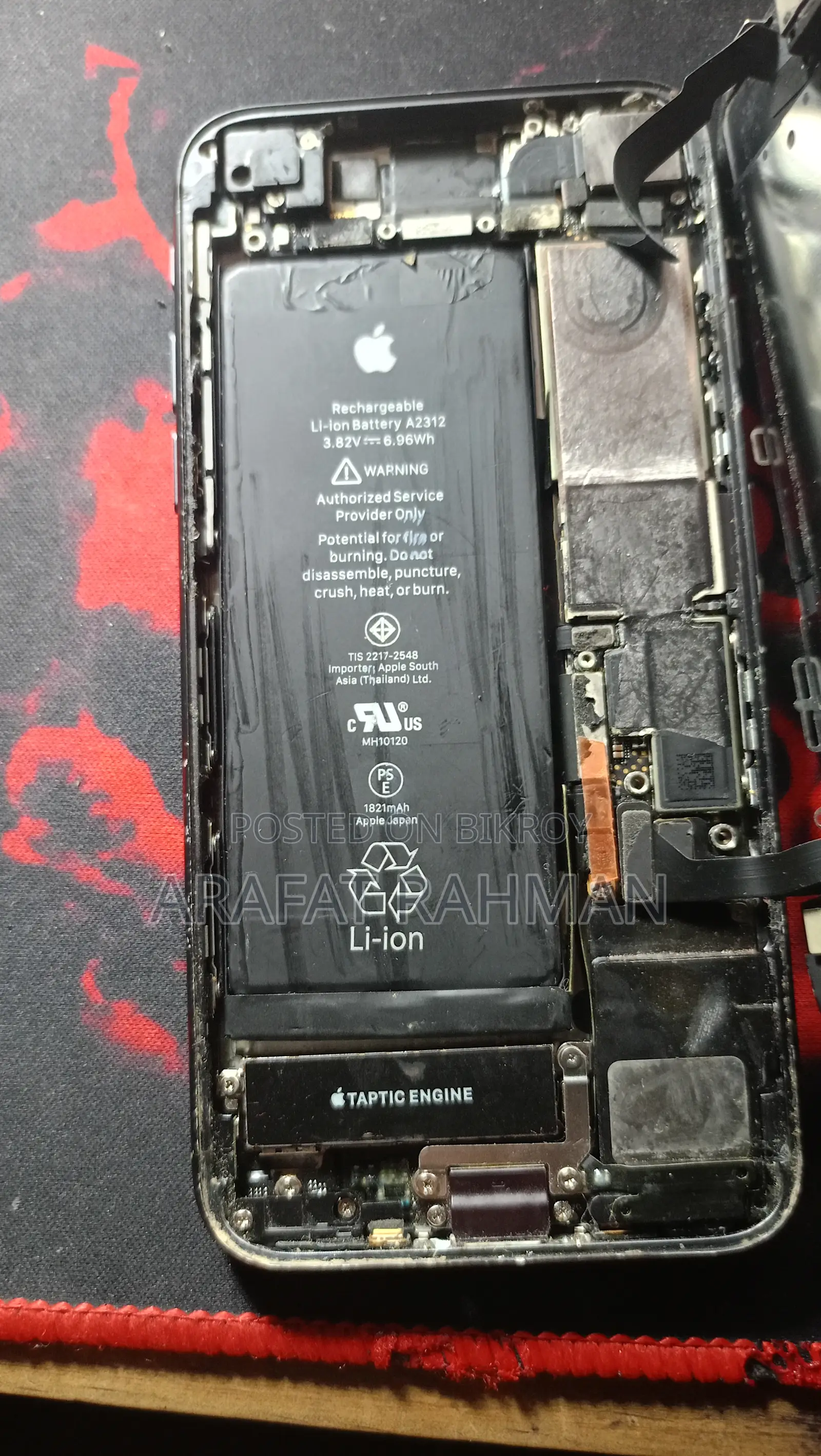 Apple iPhone SE (2020) 64 GB Black