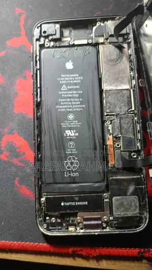 Apple iPhone SE (2020) 64 GB Black