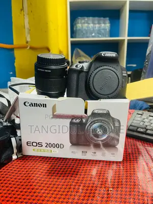 DSLR Camera