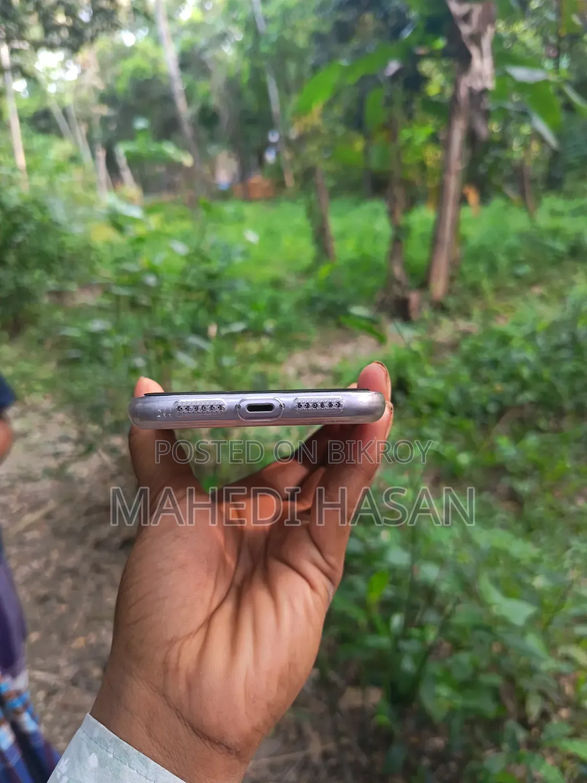 অ্যাপল আইফোন ১১ ৬৪ জিবি ব্লু