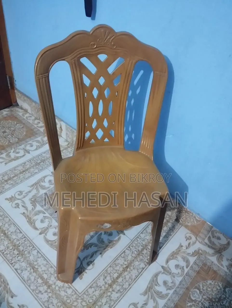 টেবিল চেয়ার