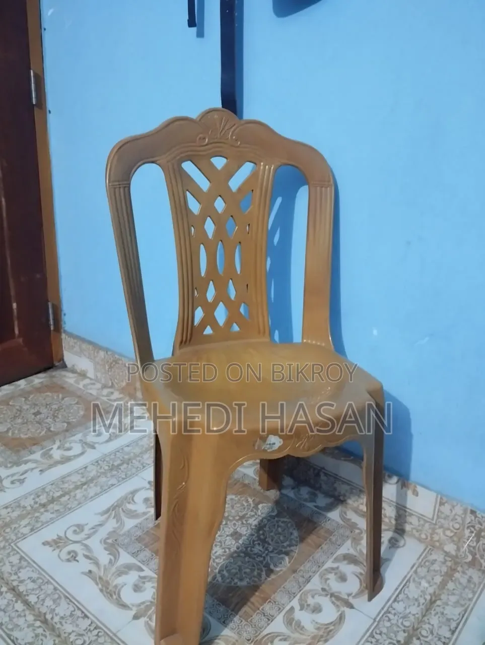 টেবিল চেয়ার