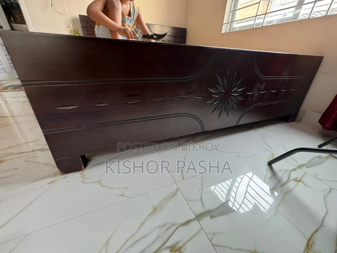 Bed (5x7 Feet)