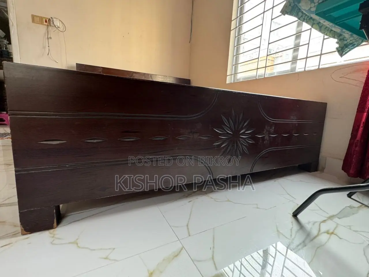 Bed (5x7 Feet)