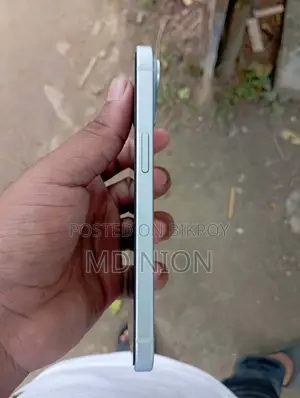 Apple iPhone 15 128 GB Green