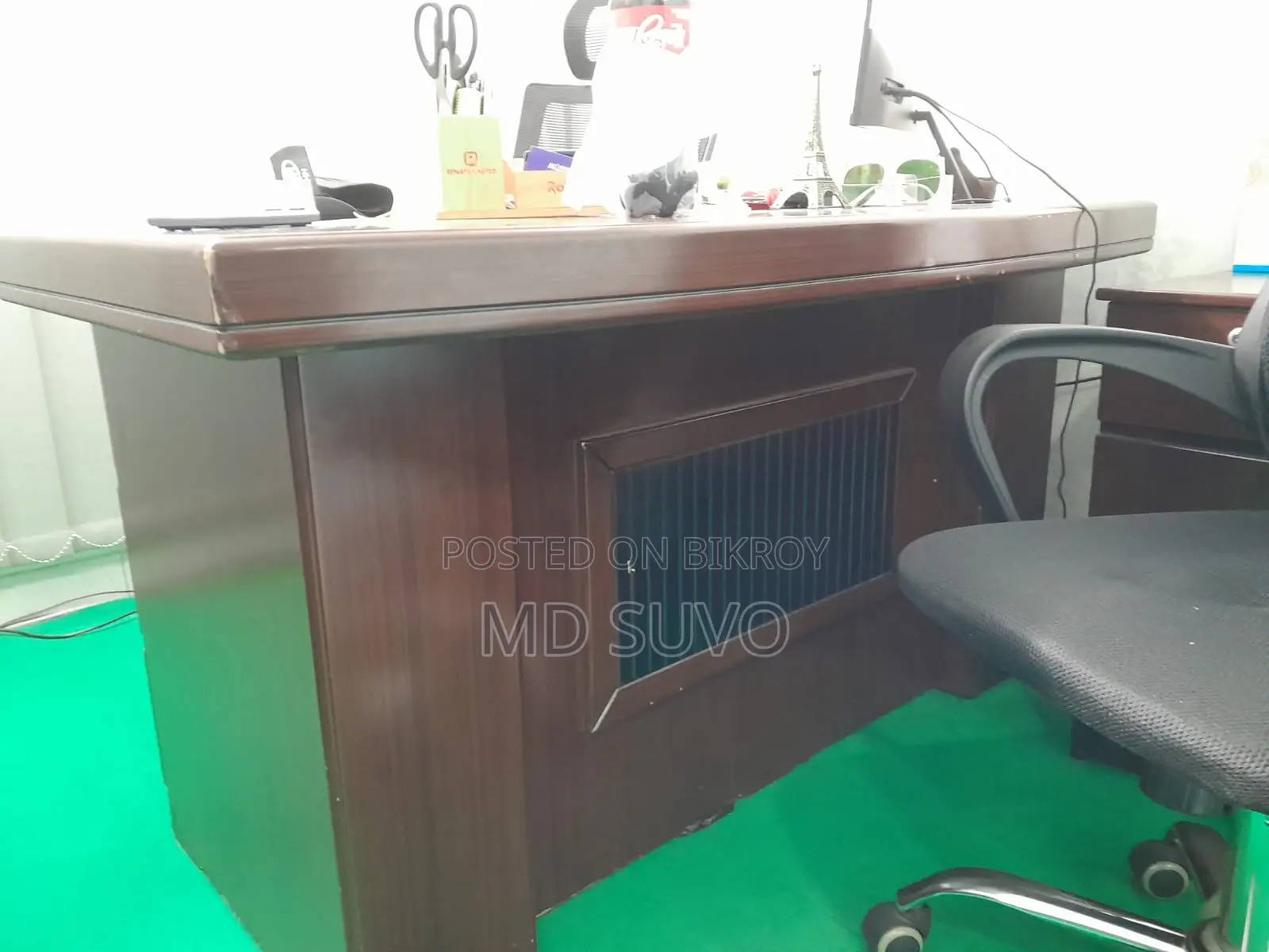 Boss Table