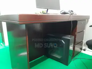 Boss Table