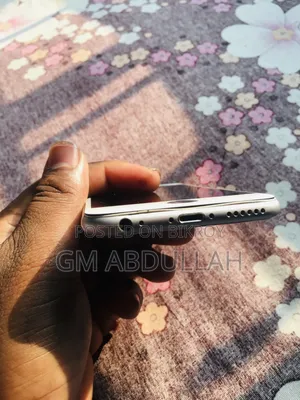 Apple iPhone 6s 32 GB Gray
