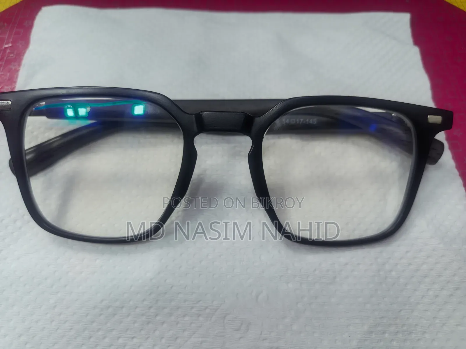 Selling Glasses