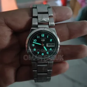 Seiko 5 অটোমেটিক ঘড়ি – জাপান মেড, লুমিনাস ডায়াল, ইউনিসেক্স