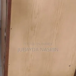 ব্যবহৃত আলমারি বিক্রয় হবে