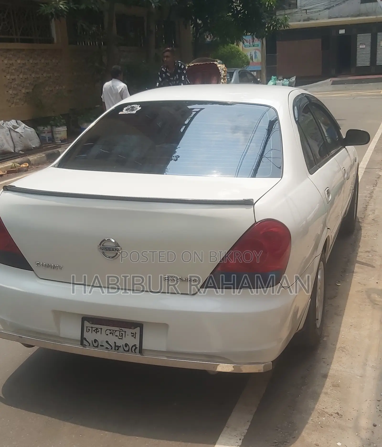 Nissan Sunny 2011 White