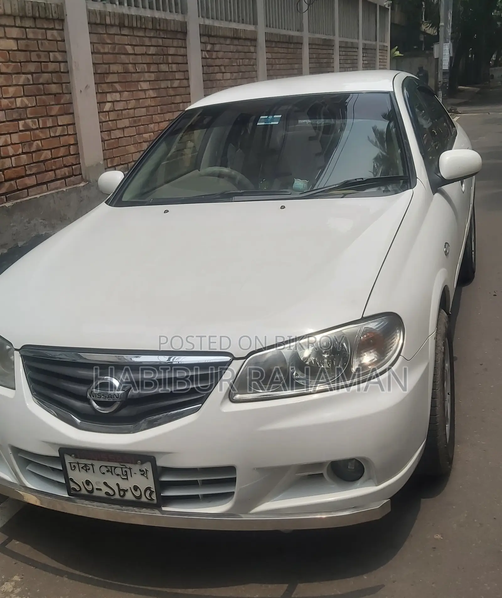 Nissan Sunny 2011 White