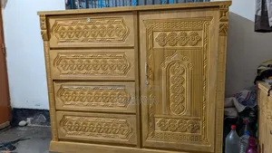 চট্টগ্রাম সেগুন কাঠের ব্যবহার করা ওয়ারড্রোব বিক্রি করবো