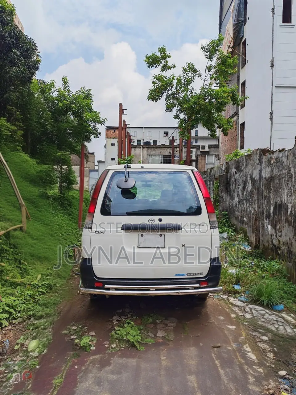 Toyota Noah 2006 White