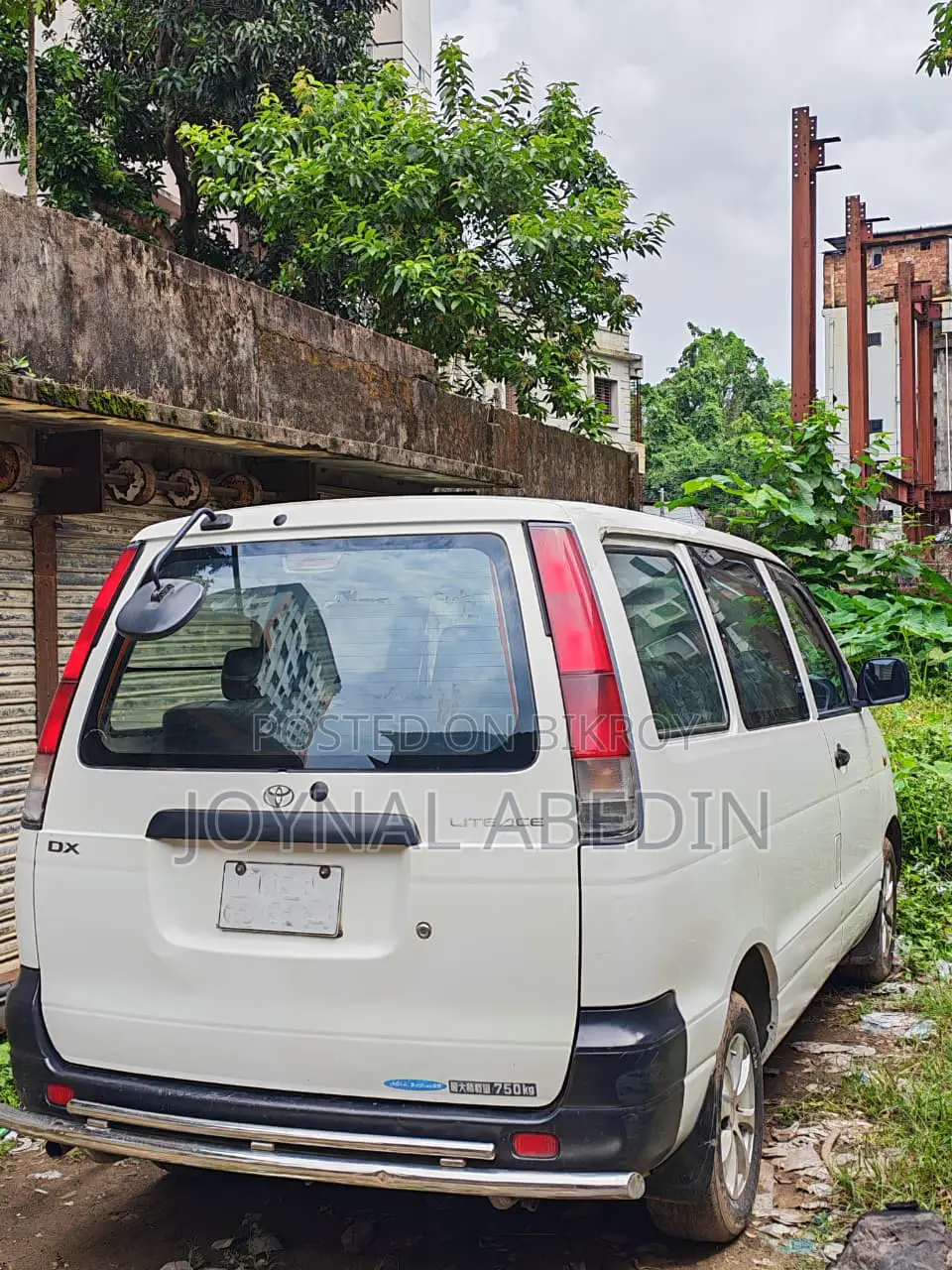 Toyota Noah 2006 White