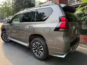 Toyota Land Cruiser Prado 2.7 2021 Gray