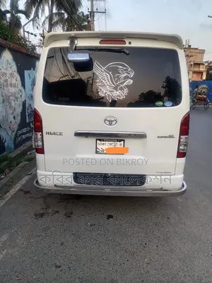 Toyota HiAce 2015 Pearl