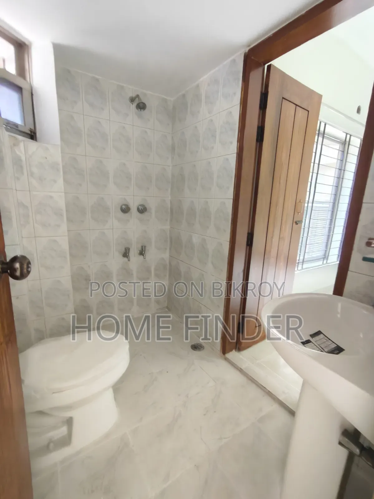 3bdrm Apartment in Gulshan for Rent