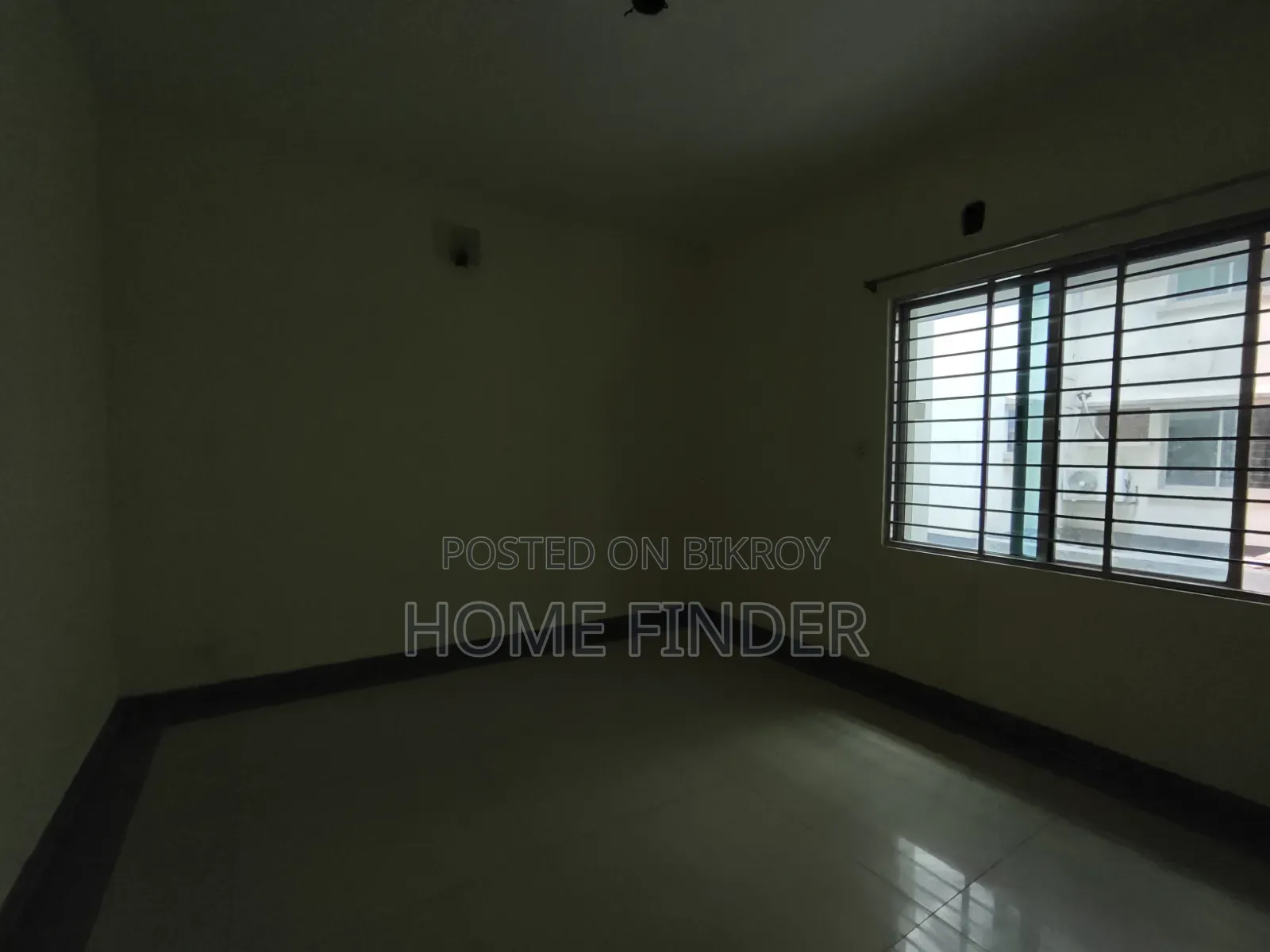 4bdrm Apartment in Gulshan for Rent