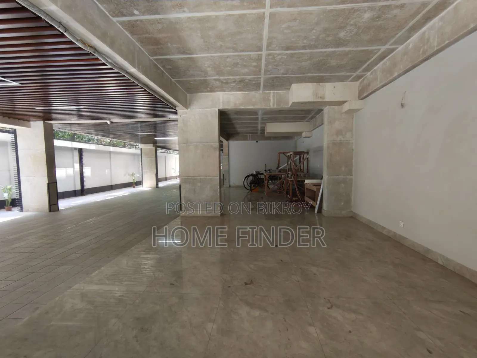 1400 SQFT Ground Floor Coffee Shop Space for Rent in Gulshan