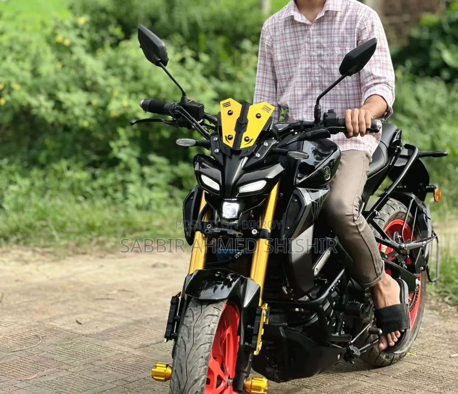 ইয়ামাহা ২০২৫ ব্ল্যাক