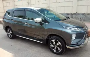 Mitsubishi Xpander G 2021 Gray