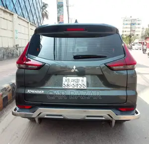 Mitsubishi Xpander G 2021 Gray