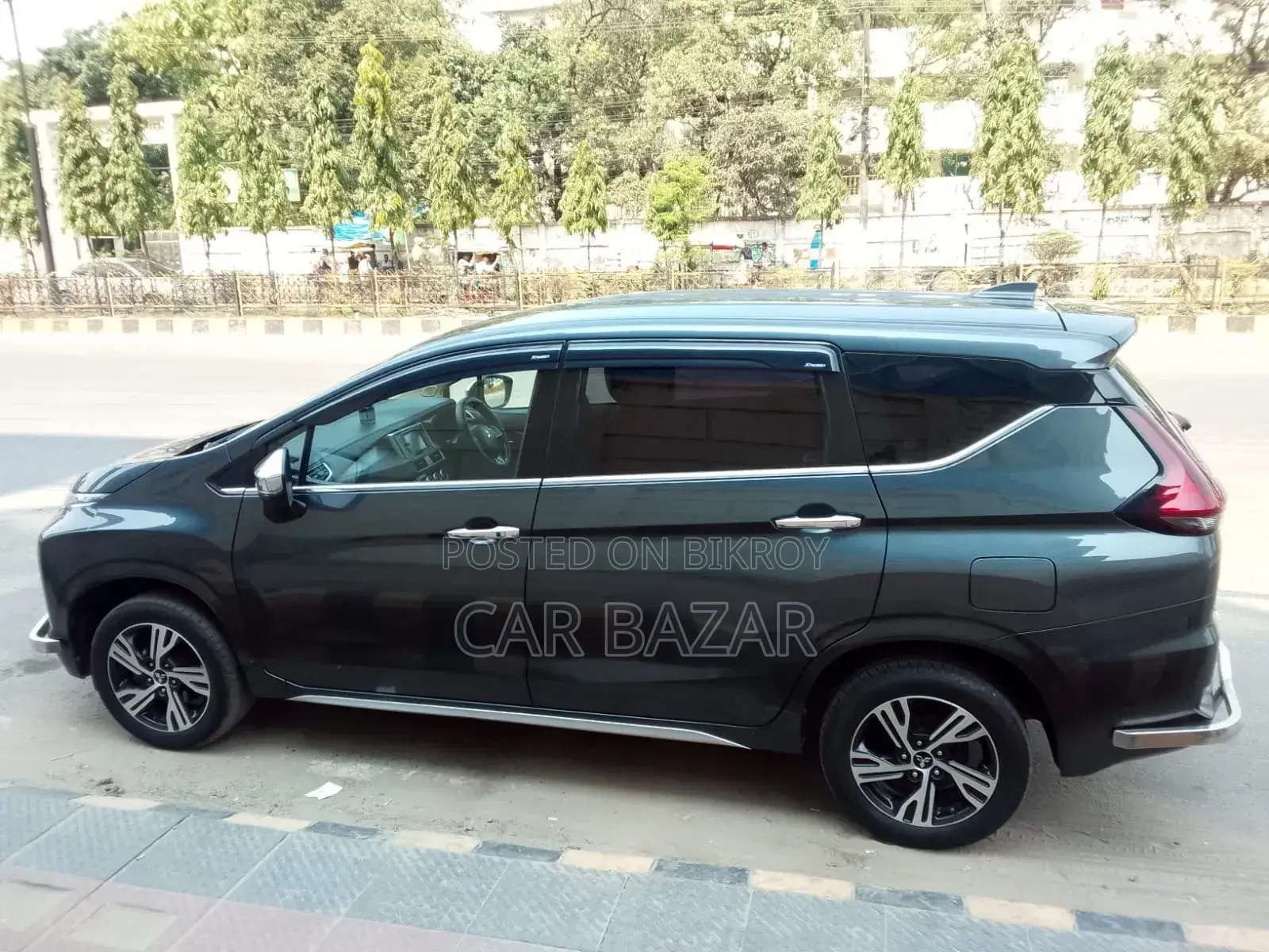 Mitsubishi Xpander G 2021 Gray