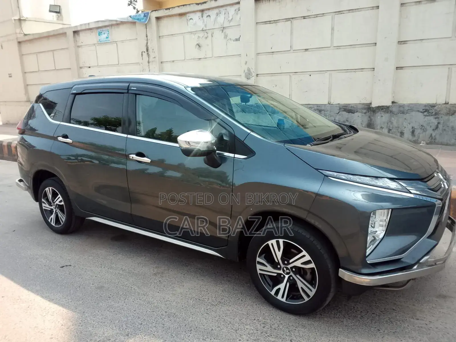 Mitsubishi Xpander G 2021 Gray