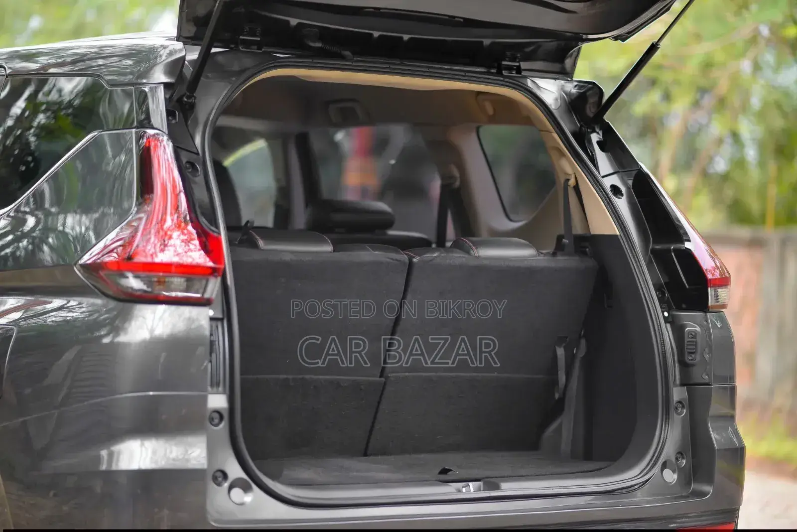 Mitsubishi Xpander G 2021 Gray