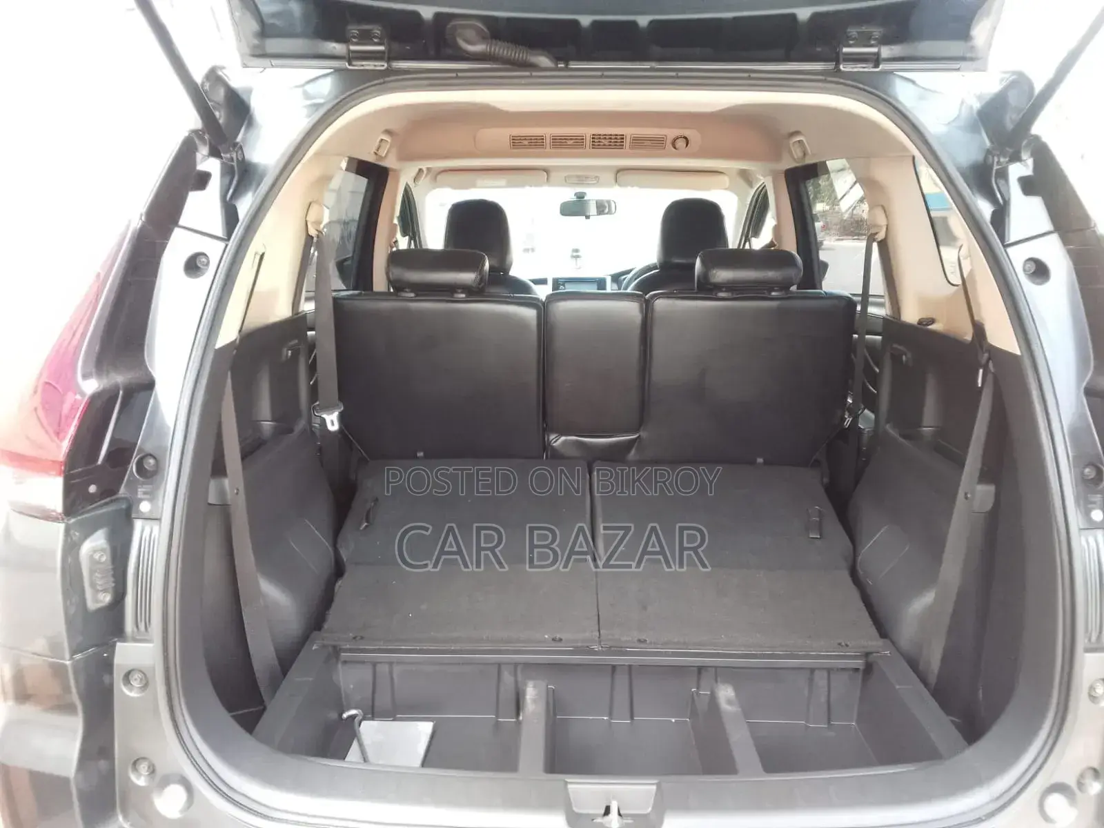 Mitsubishi Xpander G 2021 Gray