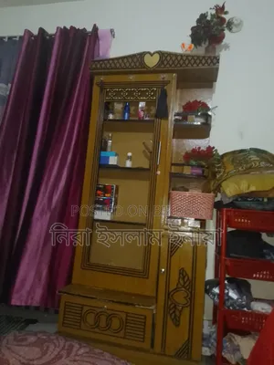 ড্রেসিং টেবিল