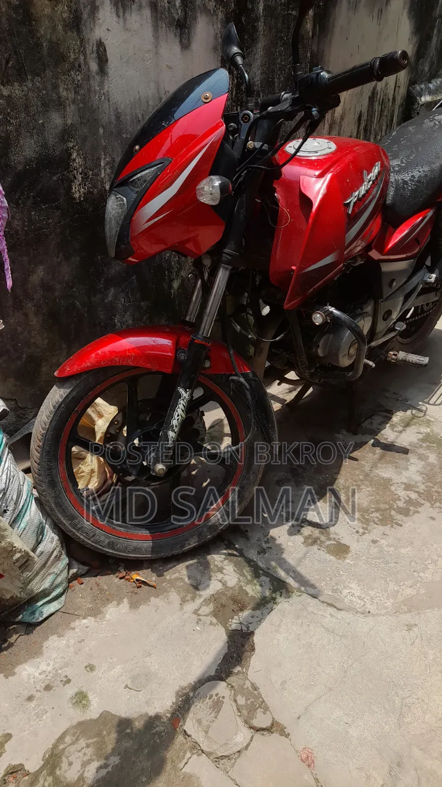 Bajaj Pulsar 150 2012 Red