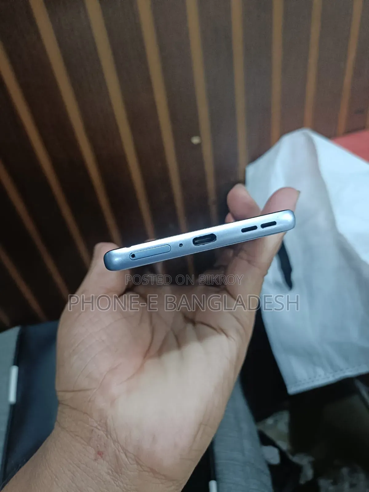 মটোরোলা এজ ৫০ ফিউশন ২৫৬ জিবি ব্লু