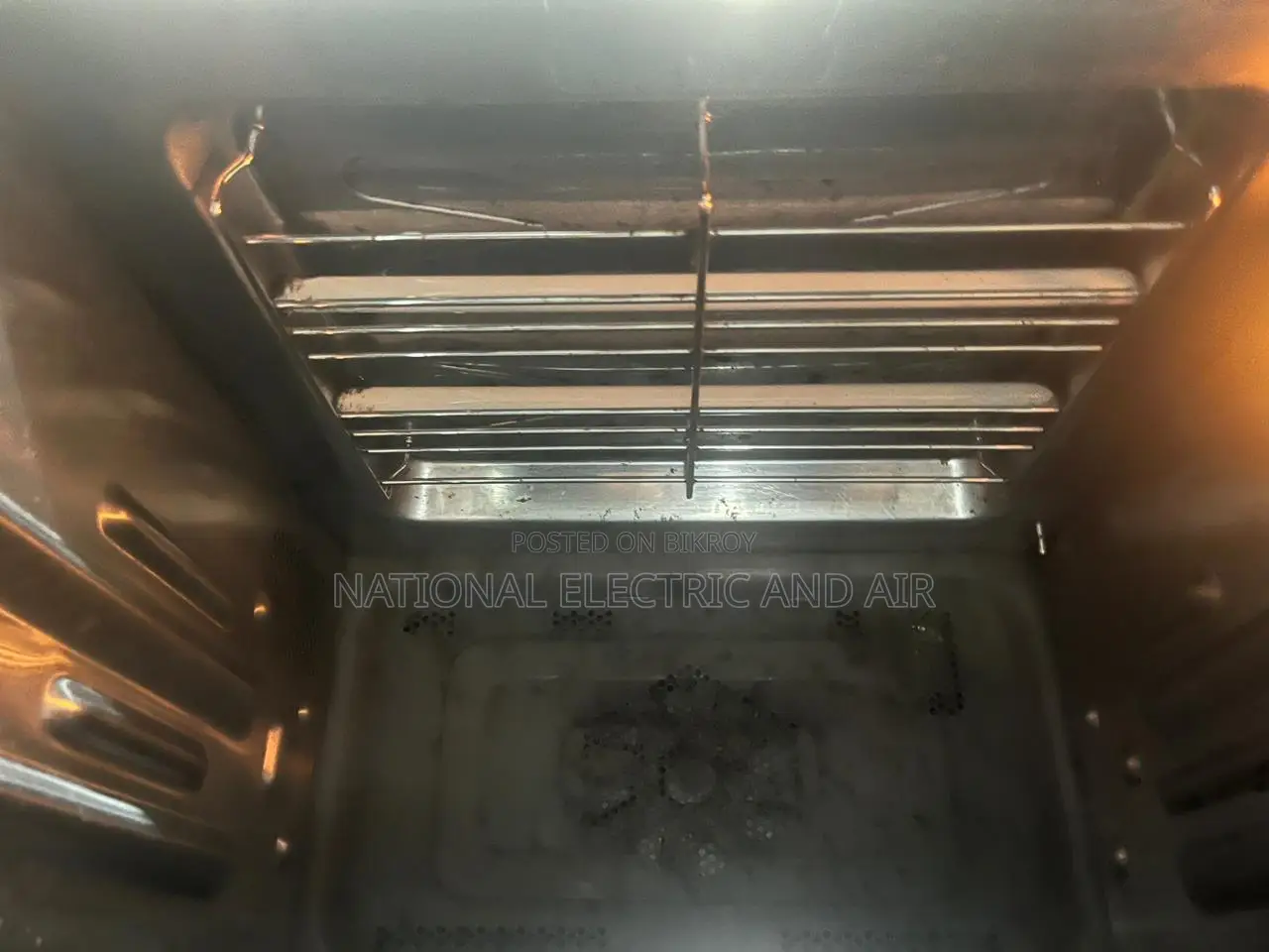 Panasonic Nn-Cf770m Convection Flatbed Microwave Oven