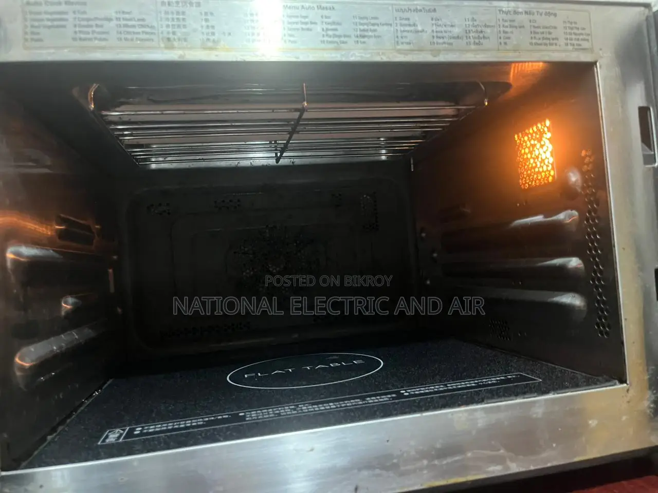 Panasonic Nn-Cf770m Convection Flatbed Microwave Oven