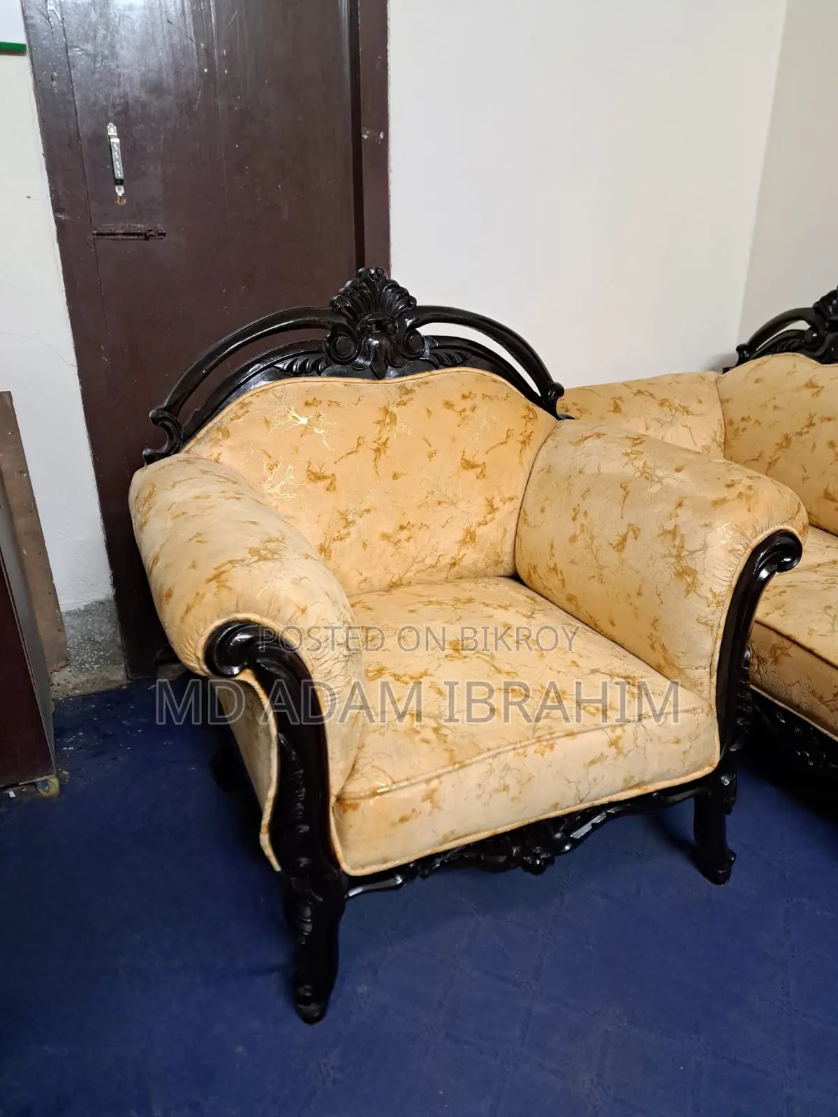 Gorgeous Sofa Set (Akhter Furniture)