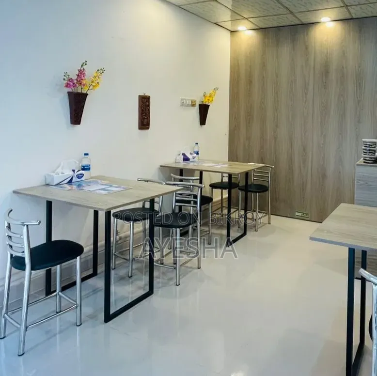 Restaurant Table and Chair Set