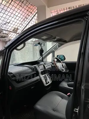 Toyota Noah 2013 Black