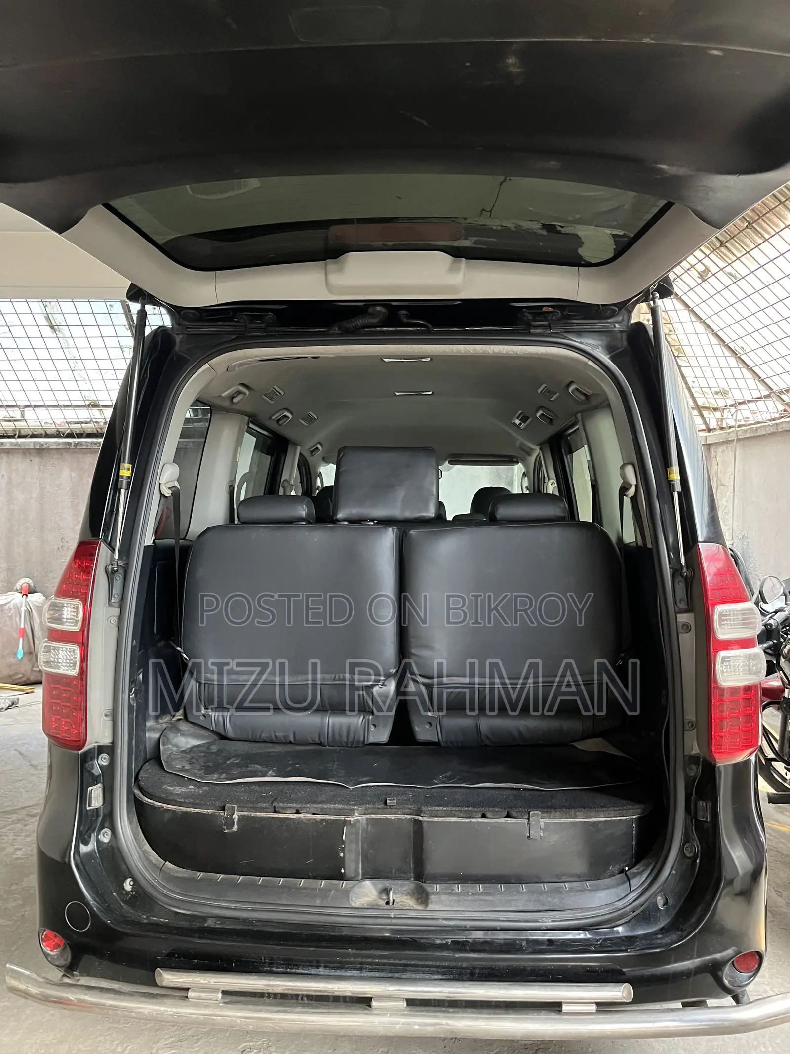 Toyota Noah 2013 Black