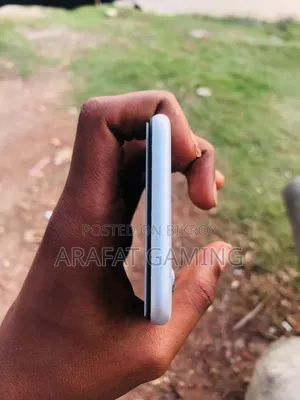 Apple iPhone 6 64 GB White