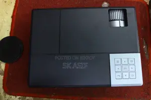 Full Fresh LED Projector CL770 for Sale (Smart Features)