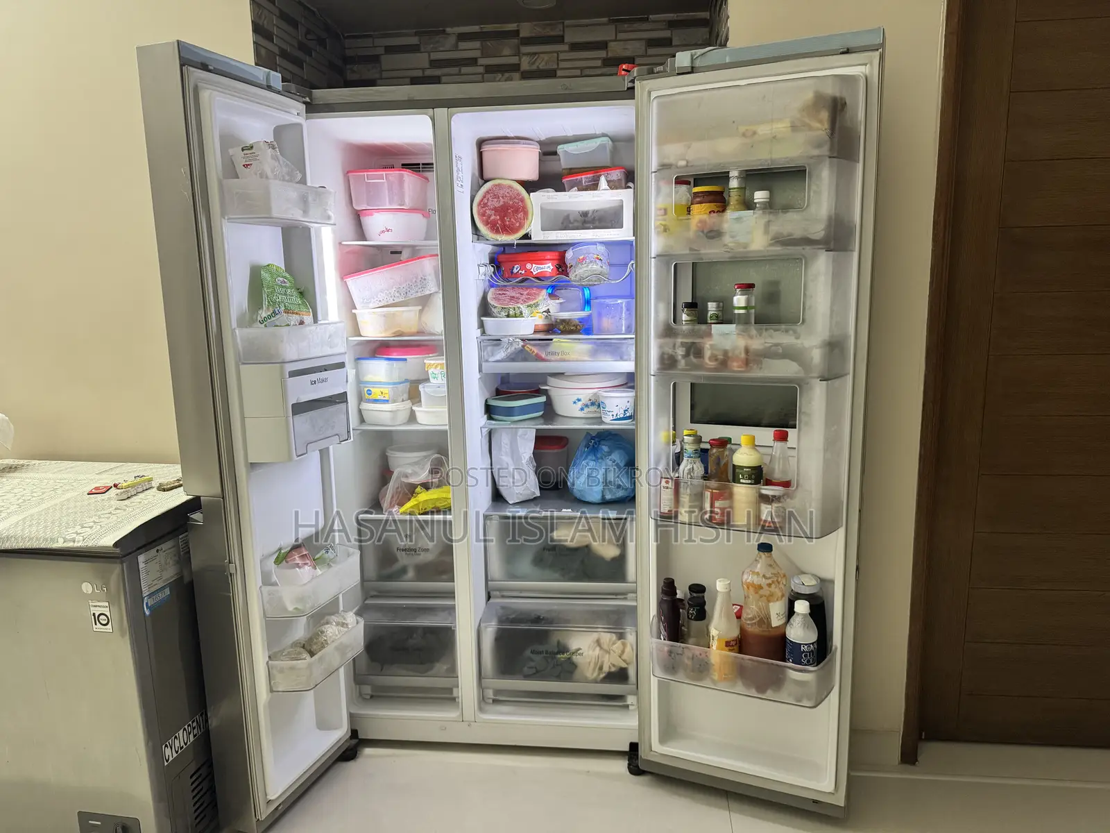 LG 694 Liter Side by Side InstaView Refrigerator